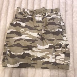 Gap surplus camo print poplin skirt, size 1.